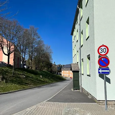Anita *